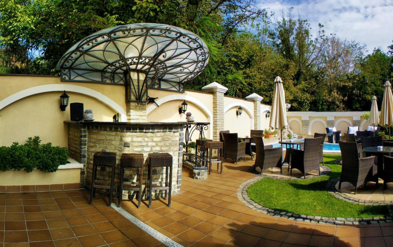 Hotel Vila Lago Palić المظهر الخارجي الصورة