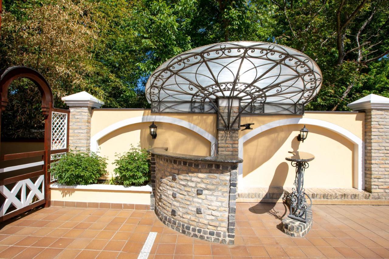 Hotel Vila Lago Palić المظهر الخارجي الصورة