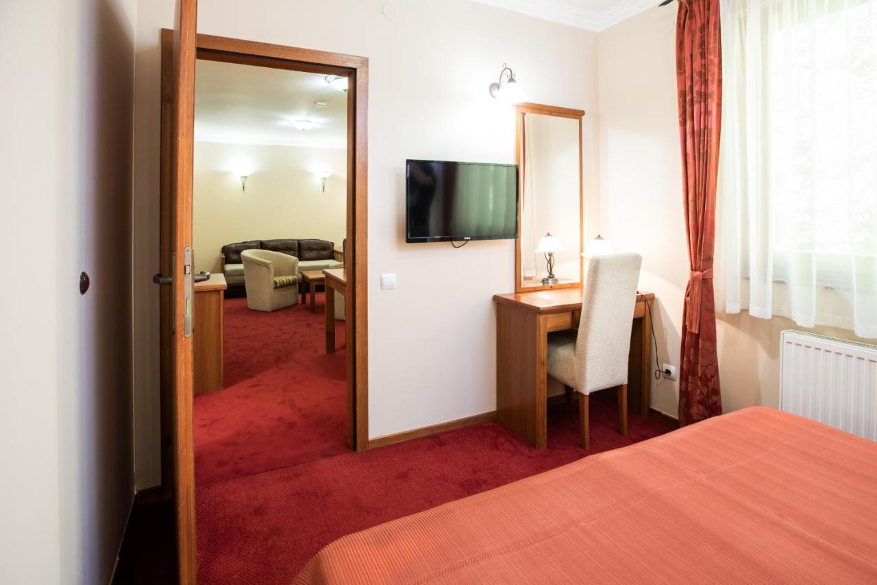 Hotel Vila Lago Palić المظهر الخارجي الصورة