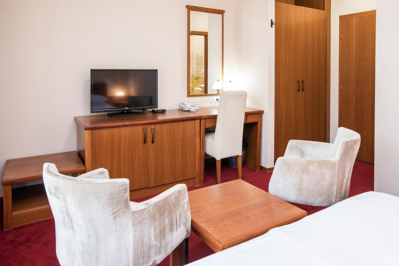 Hotel Vila Lago Palić المظهر الخارجي الصورة