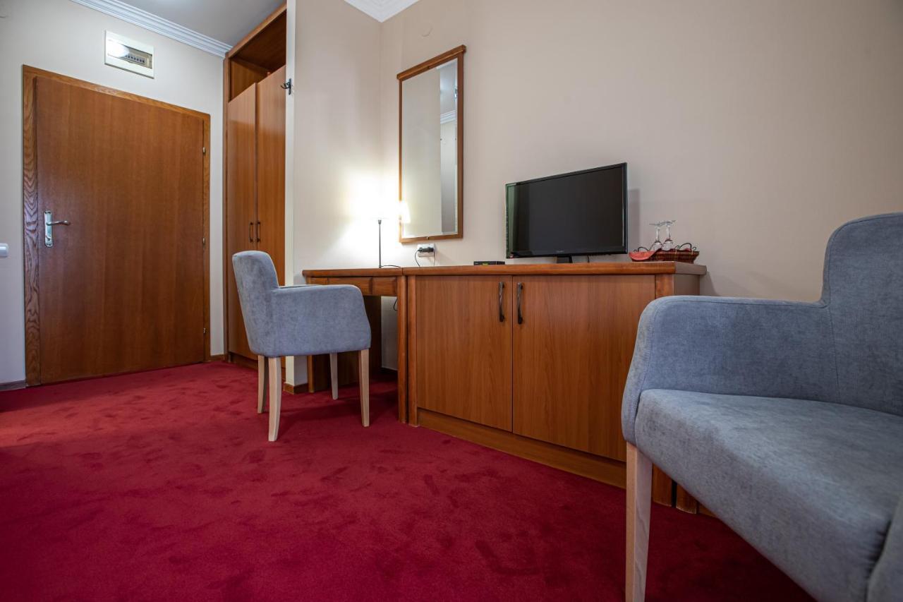 Hotel Vila Lago Palić المظهر الخارجي الصورة
